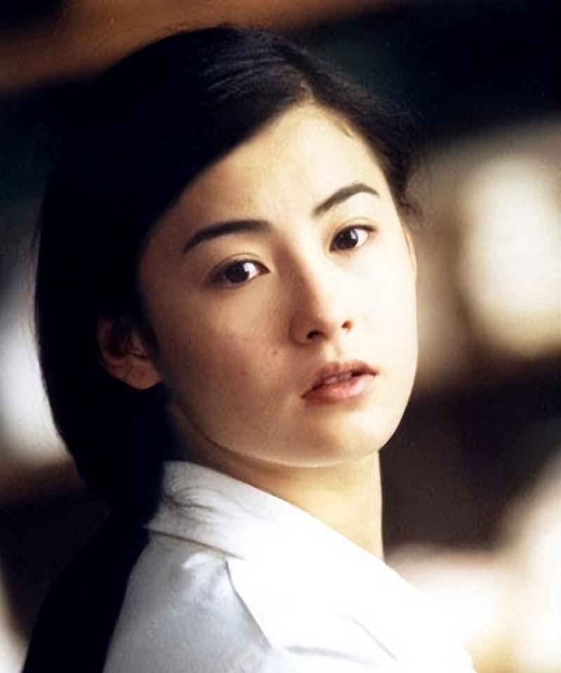 多年后,张柏芝含泪说出实情