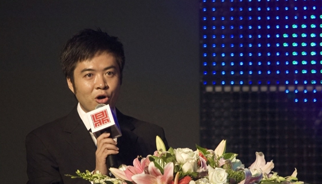天下足球主持人段暄为何逐渐退出舞台?