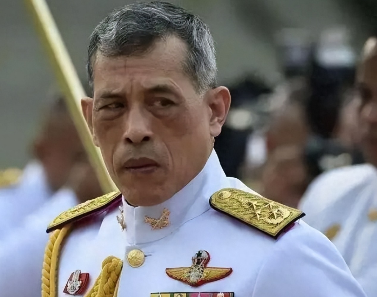 泰国国王玛哈究竟多有钱,远超沙特迪拜