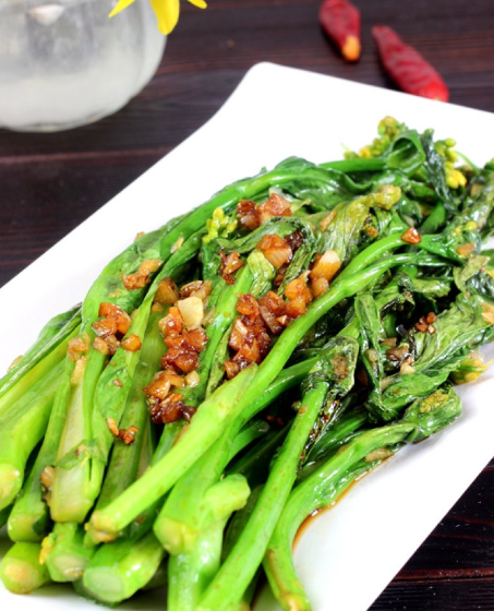 蒜末菜心:老少皆宜的美食之王