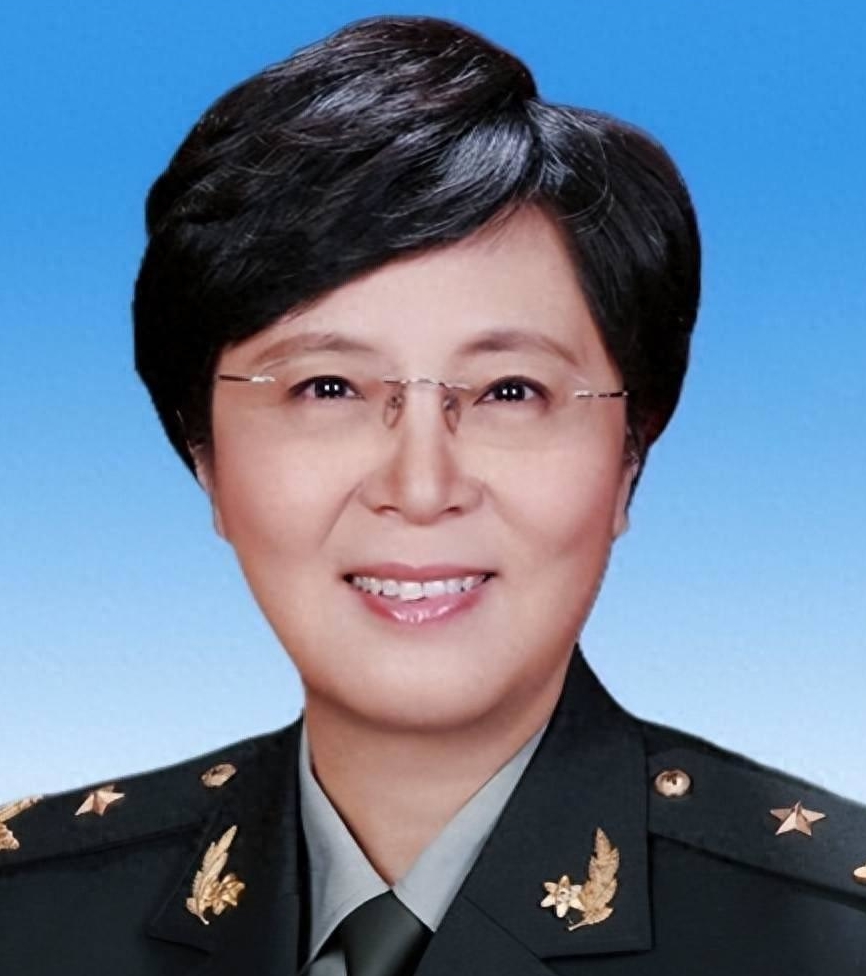 女少将陈薇:结婚时家人嫌丈夫学历低,丈夫让她31年没做过家务