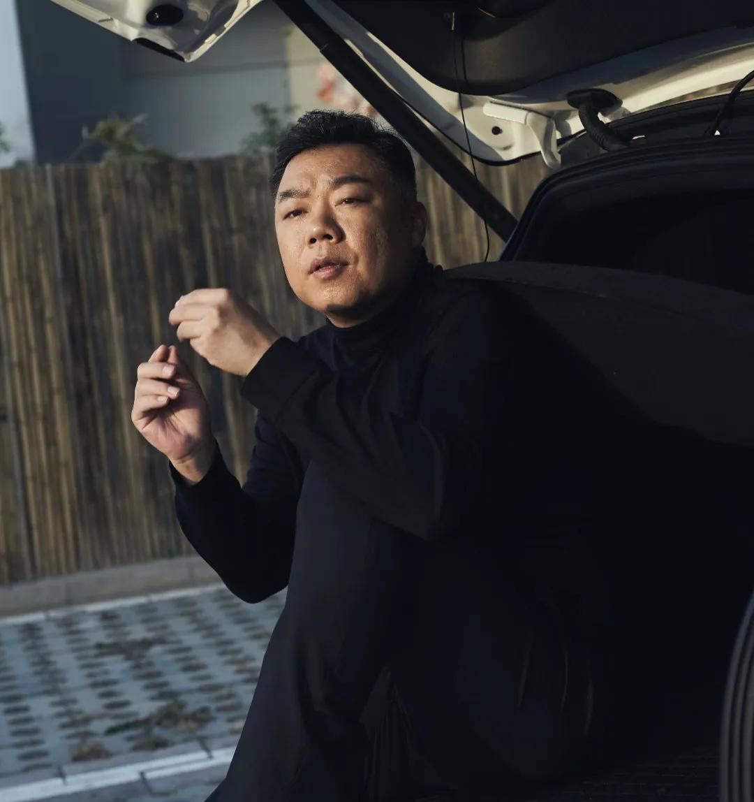 演员姜超:相亲20次相来一个老婆,结婚多年浪漫依旧