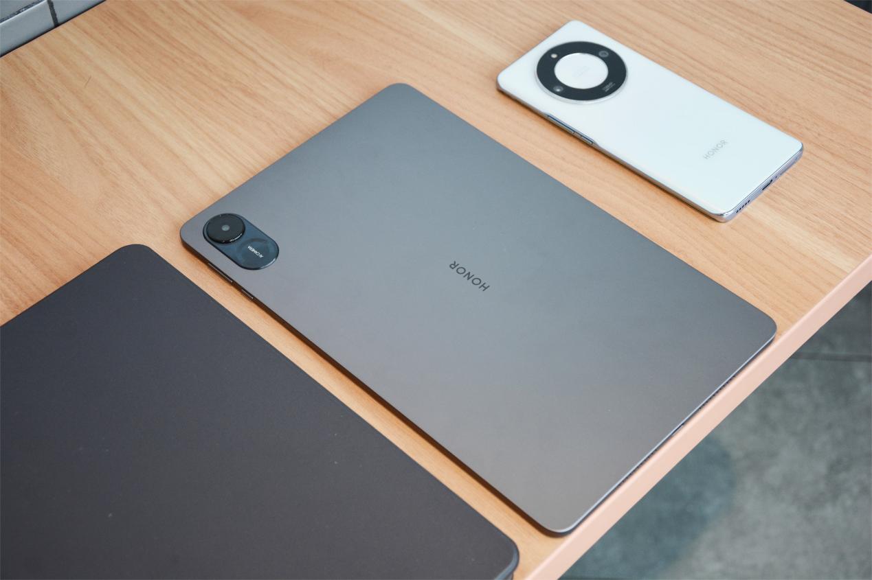 荣耀平板x8 pro体验:2k高清屏,120hz刷新,千元价格太强悍