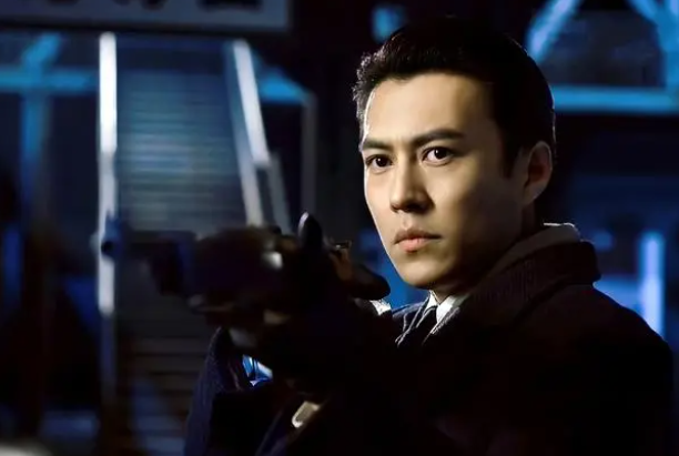 靳东重磅回归!《西北岁月》与李沁搭档,剧情引人入胜