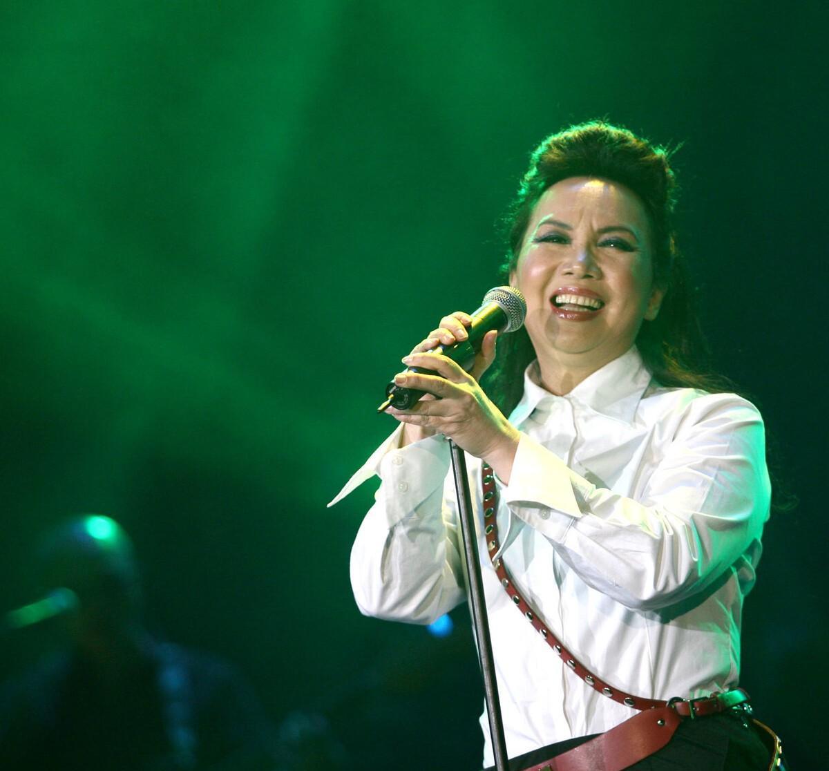 80年代女神-苏芮的唱功如何?答:华语早期第一女高音大嗓歌手