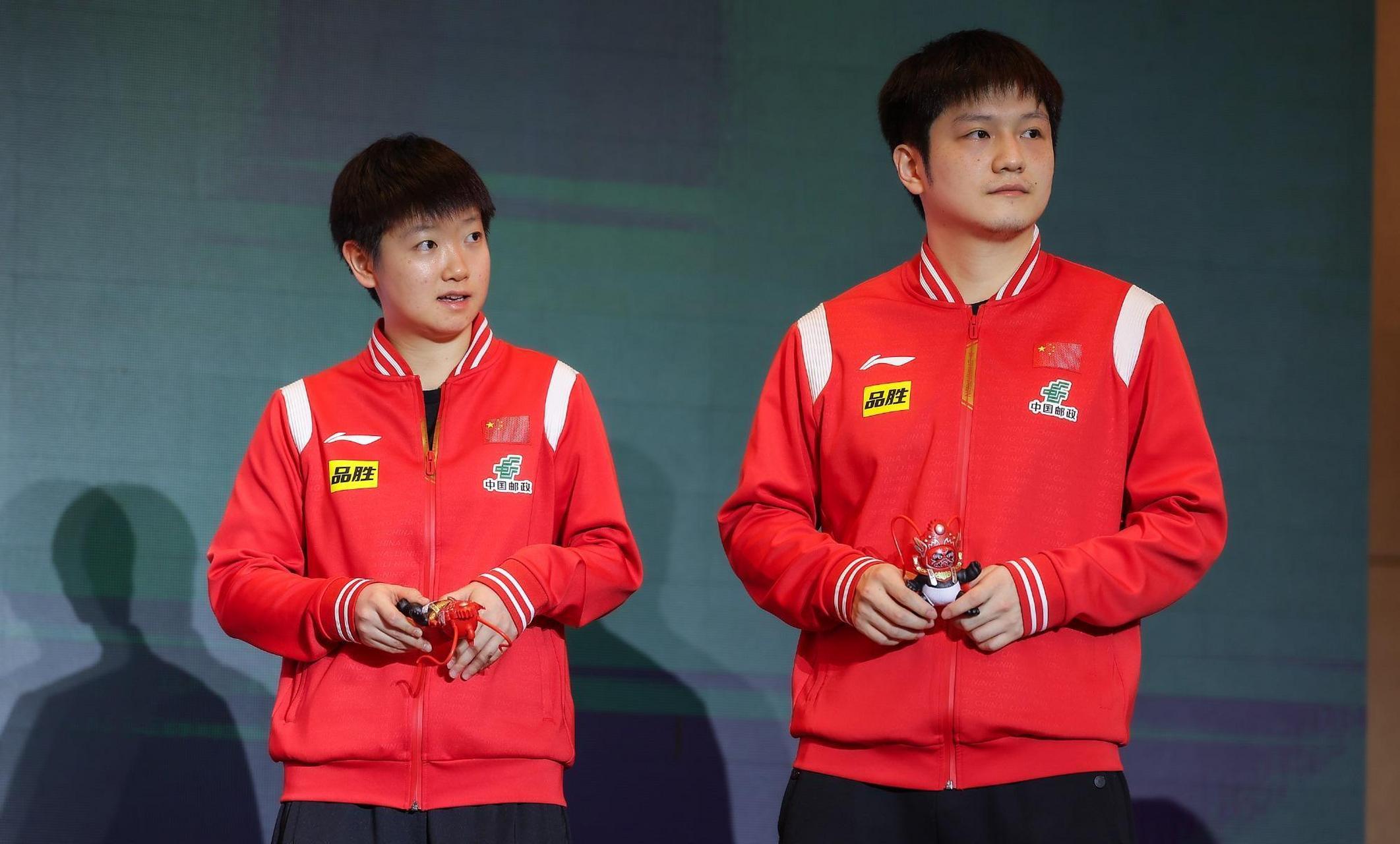 乒乓球世界在成都举行混合团体世界杯,国乒派出樊振东,马龙,孙颖莎,陈