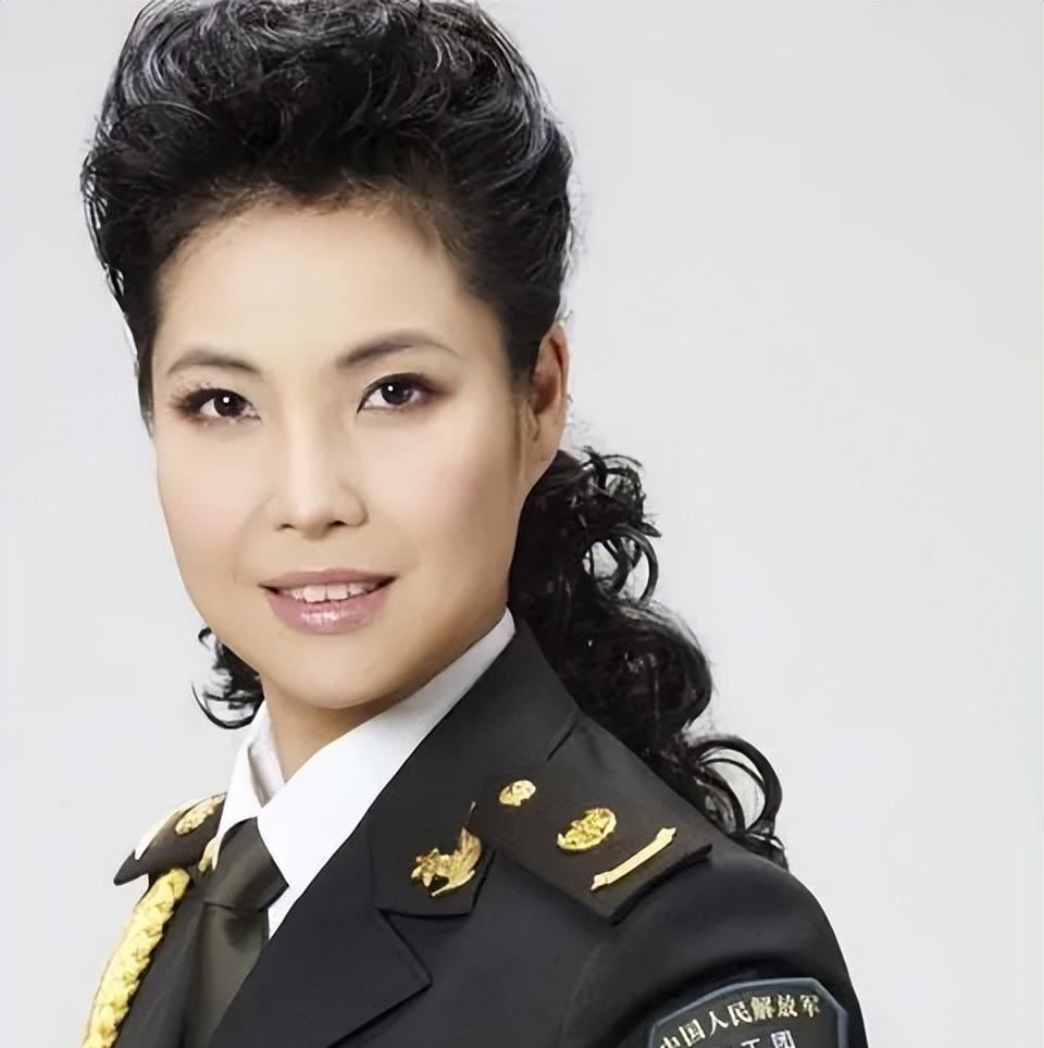 梦鸽开撕!揭秘与金铁霖的私密联络,李天一竟非李双江亲生?