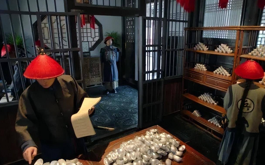 张廷玉一年到手的合法收入有多少?用不着多吃多占,根本花不完