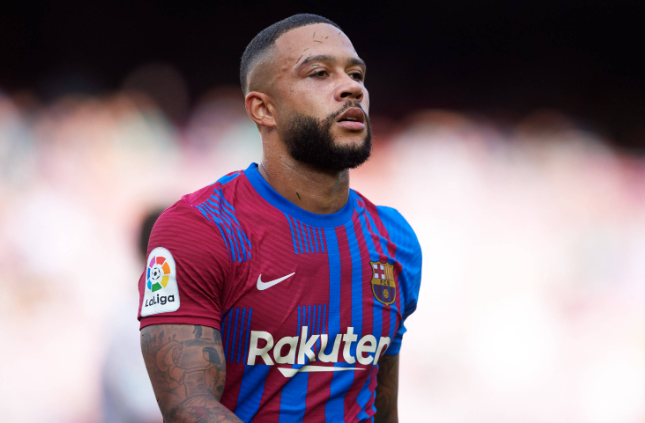 荷兰足球明星孟菲斯-德佩的新女友