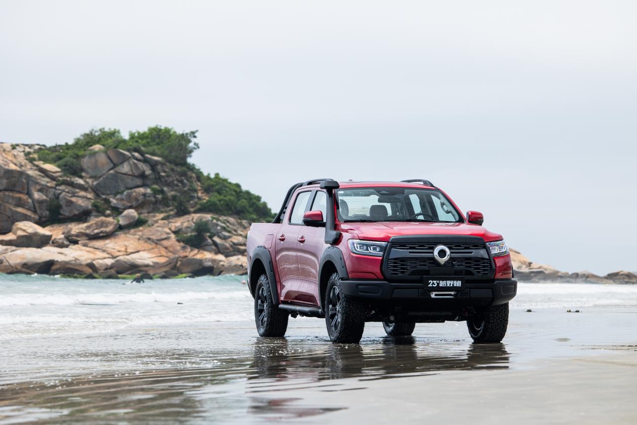 首款全地形量产越野大皮卡2023款越野炮好吗?一次搞懂户外怎么选