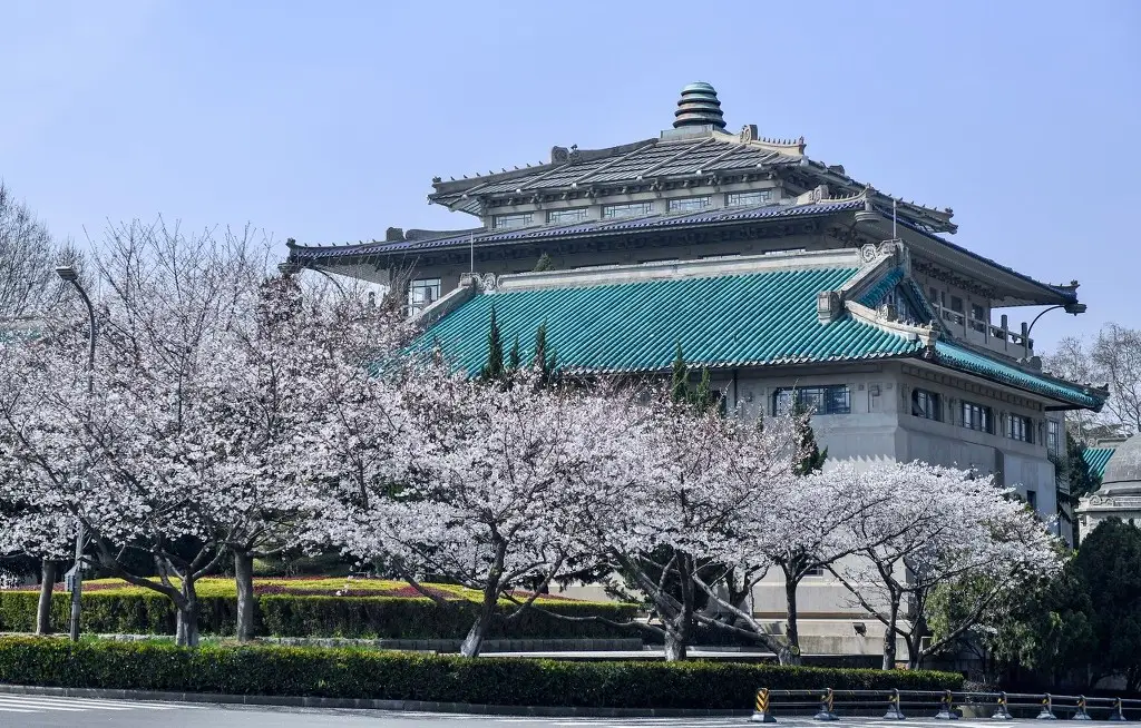 江汉大学面向武汉招生分数线_2023年江汉大学招生网录取分数线_江汉大学入取分数线大约多少