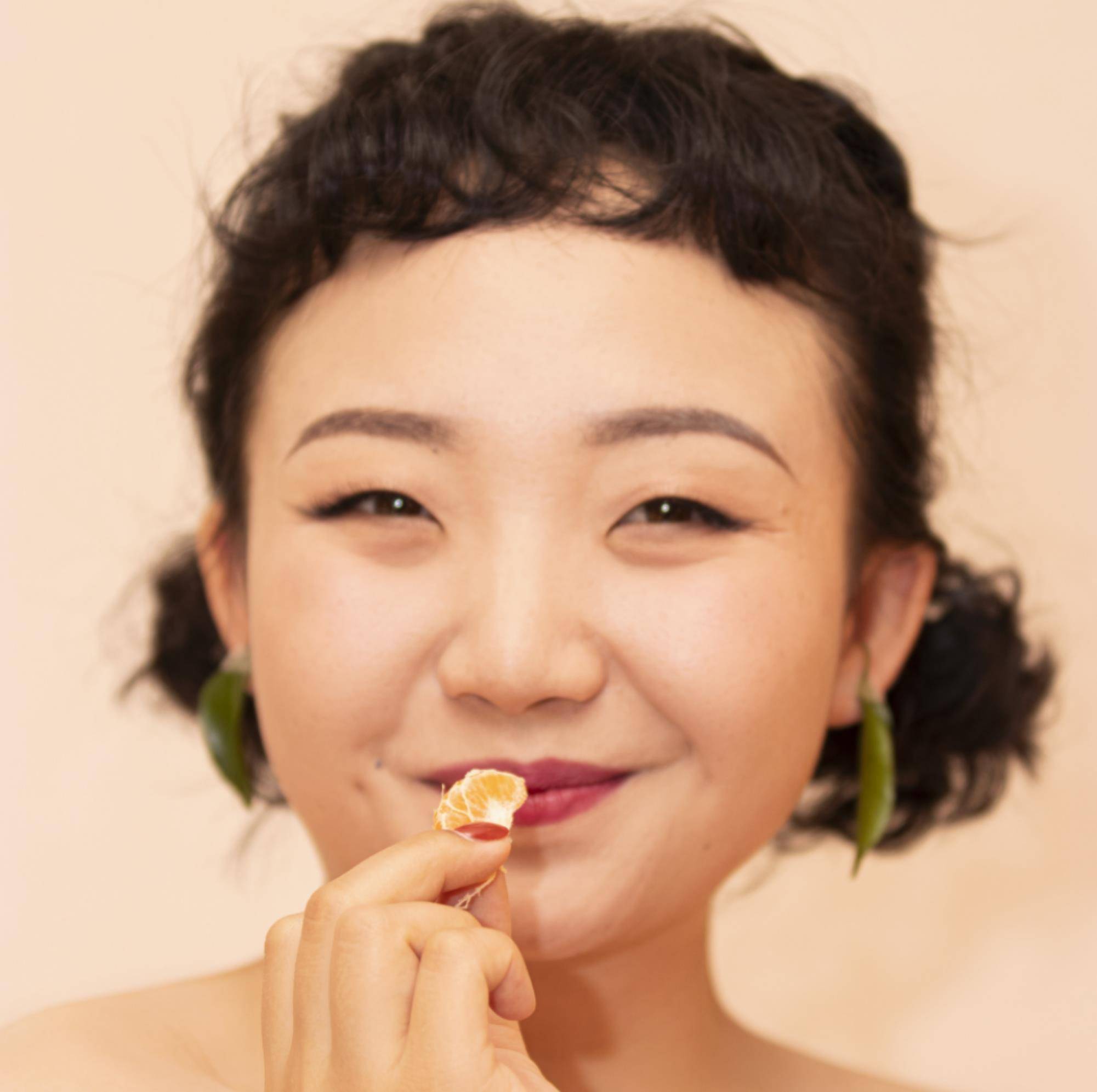 你和"女神"之间只差一只小白瓶,女人更要爱自己多一些!