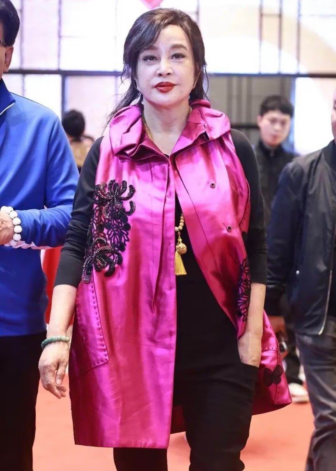 刘晓庆太实在了,活动图不p就放出来,真实状态一目了然!