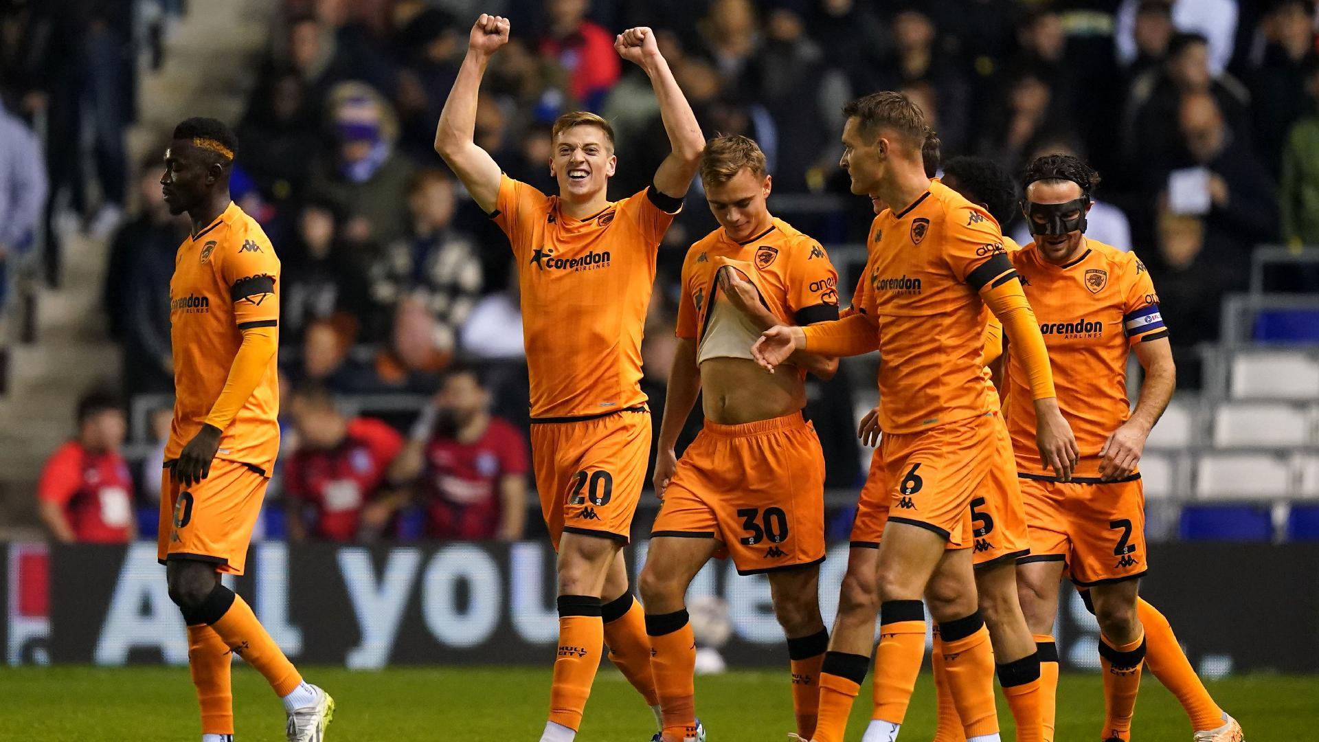 伊普斯维奇神奇逆袭,斯旺西城崩溃无力!