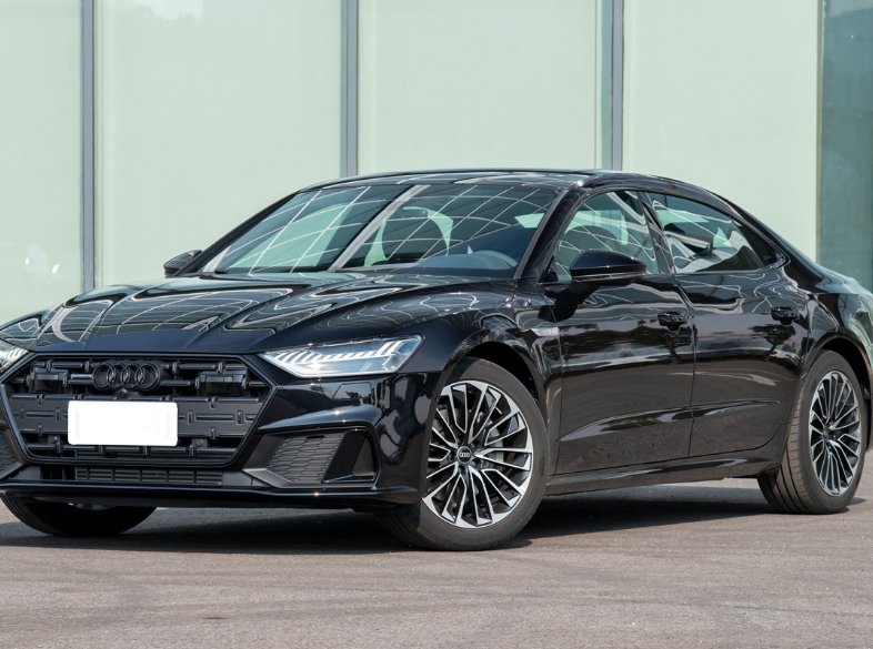 可惜了一台奥迪轿跑车,直降几万也卖不动,上汽奥迪a7l怎么了?