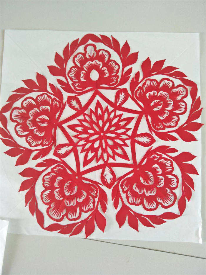 传承经典:翟侠鸽剪纸欣赏