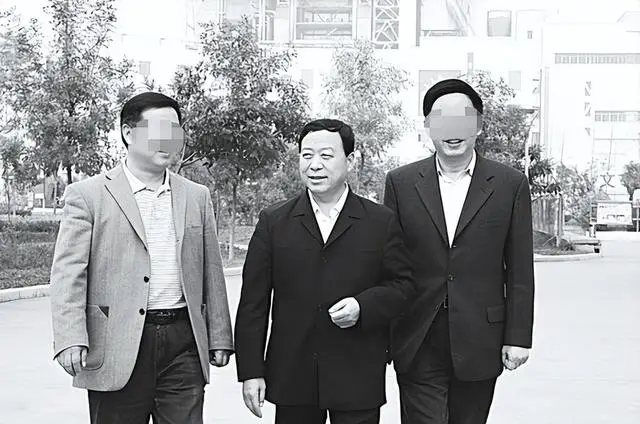 案例:"色贪"朱广平:婚内竟然独宠小师妹,敛财百万,被判15年