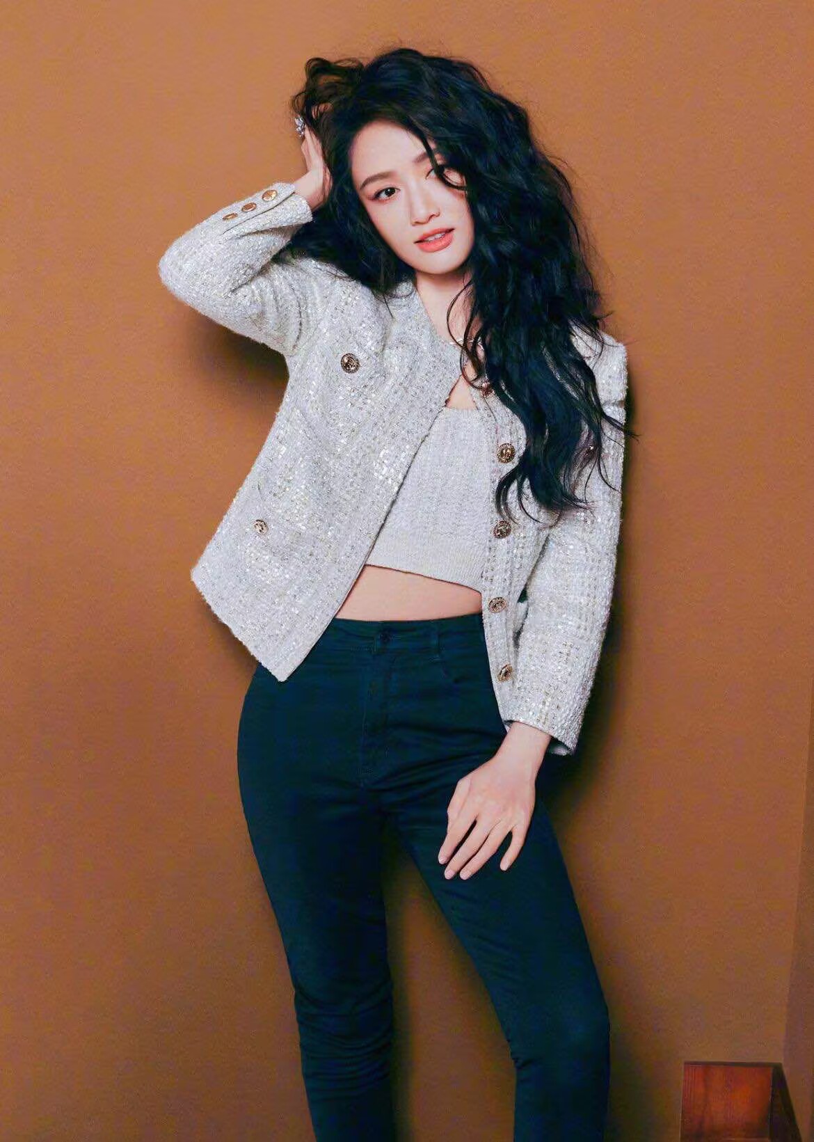 陈乔恩陈妍希合体拍大片,一个还像少女,一个却显"风尘"