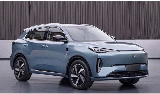 长安cs55 plus新款上市,cs35 plus降价1.5万元