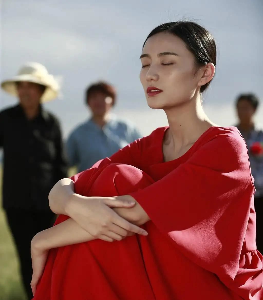 李亚鹏都再婚生子了,他的那些前任女友们,现在都过得怎样?