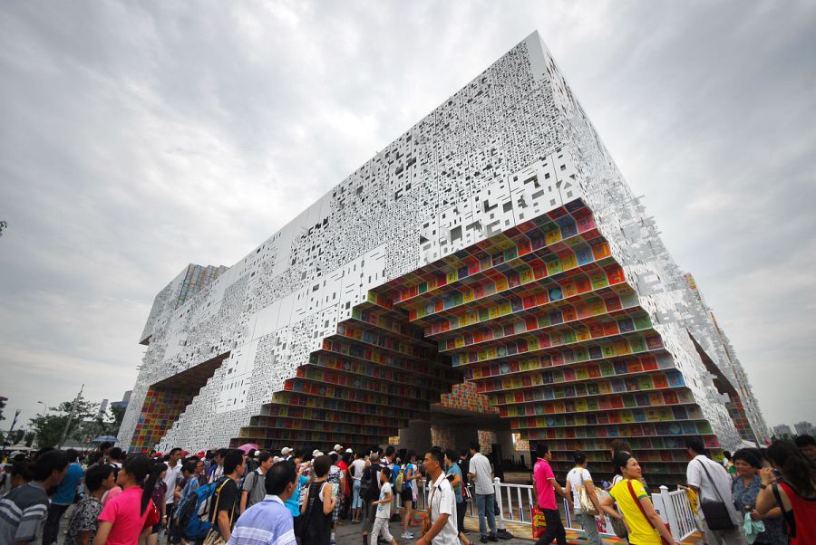 天津世博华明馆:穿越时空的科技之旅