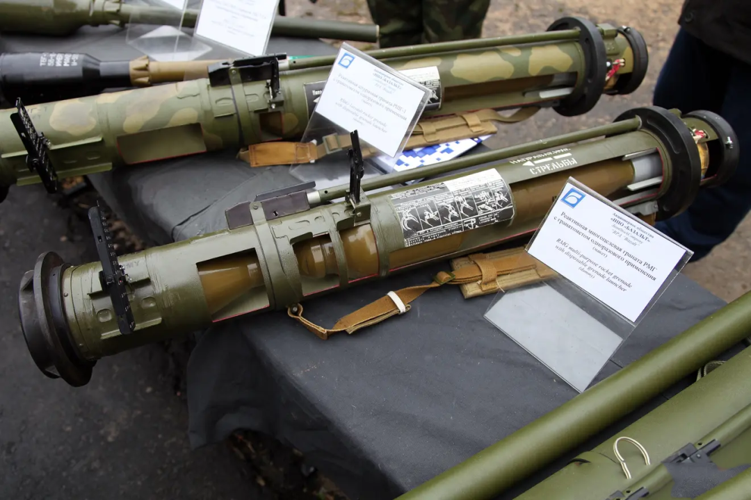 搞笑的" 亚核"武器与扯淡的"联合国禁用"武器