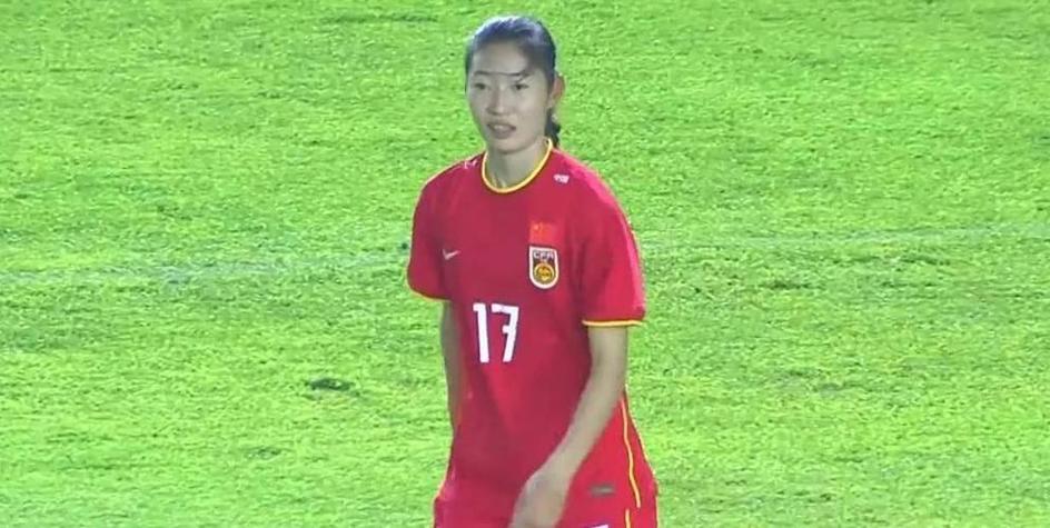 中国女足新帅变革之初,掀起人才潮:唐佳丽回归,娄佳慧告别