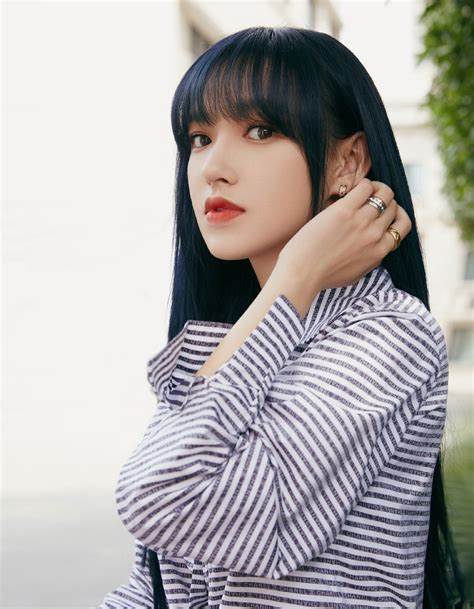 程潇跳舞摔倒骨折,为了不留遗憾,坚持跳完