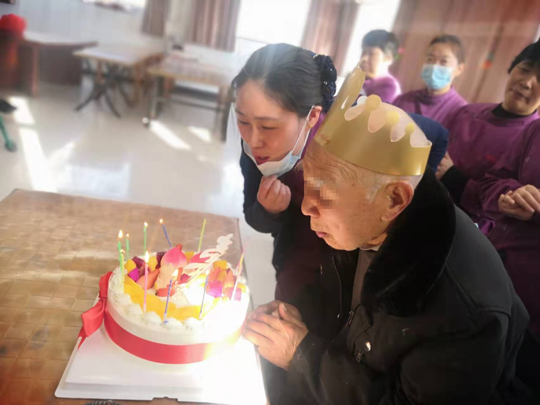 用心服务为爱护航,宜阳县中医院"家庭医护"为家庭送温暖和守护