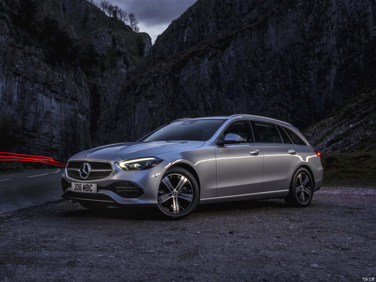 2023梅赛德斯奔驰c级跑车c220d 4matic外部和内部细节展示