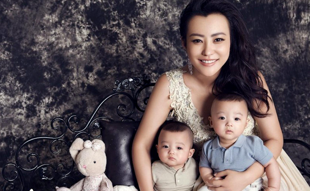郝蕾:与刘烨分开后,一个人带着双胞胎儿子生活,如今还好吗