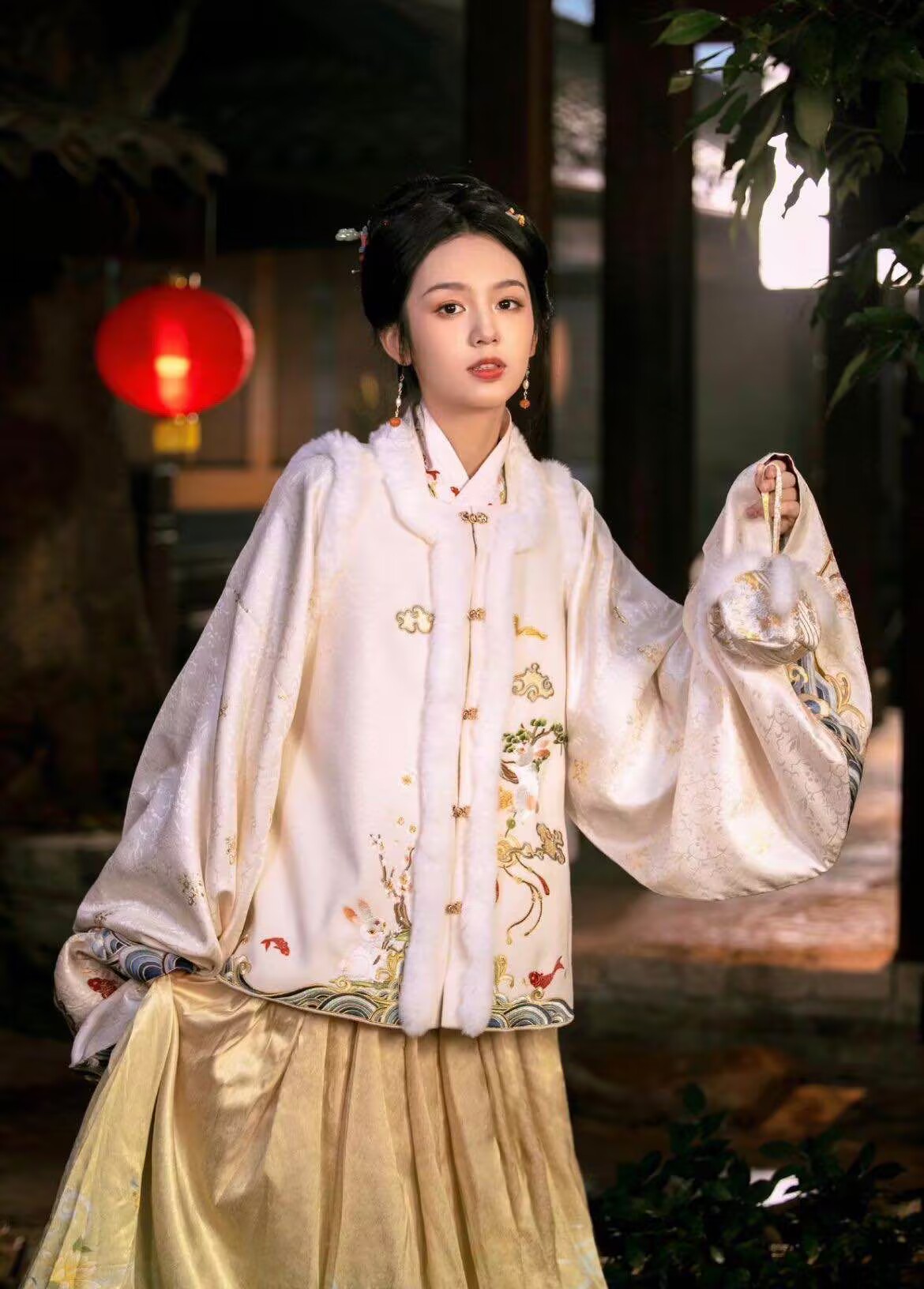 周也古装造型美出新高度,不得不说,这才是真正的"建模脸"!