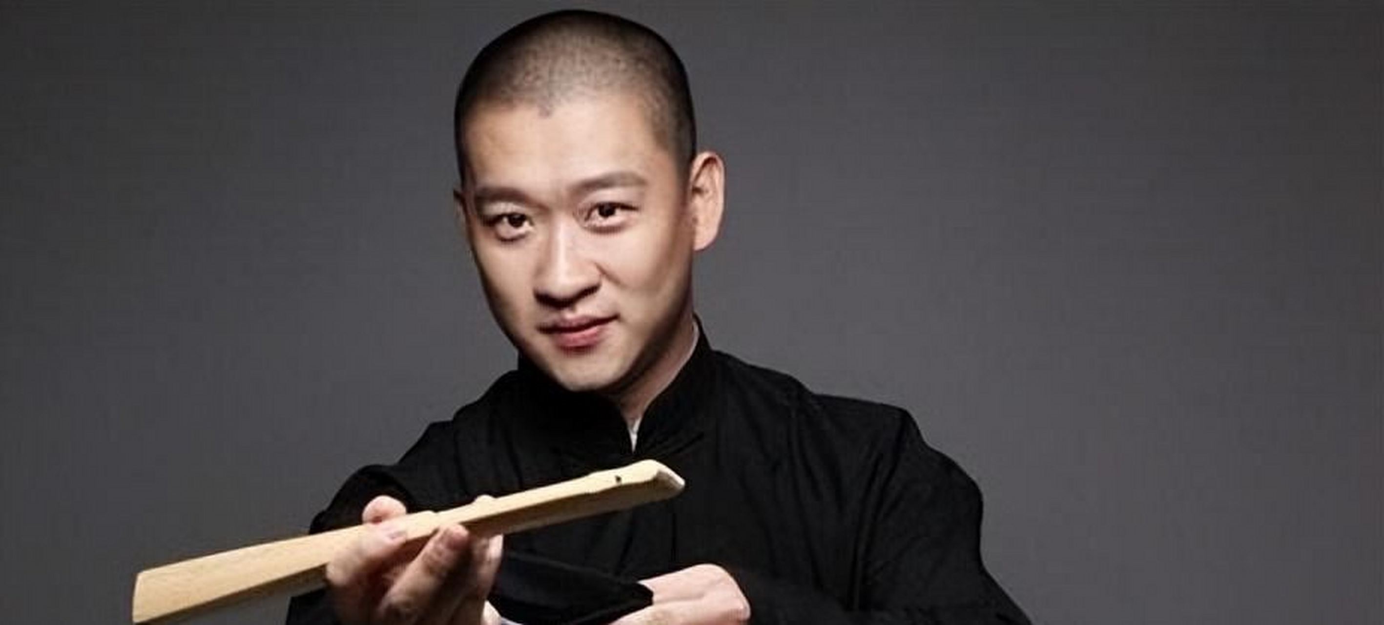 曹云金离开德云社合同事件引发师徒裂变,岳云鹏的崛起使相声行业商业