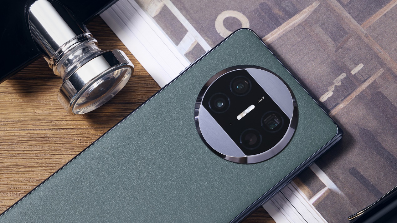 华为mate x3图赏:青山黛色依旧在,一眼倾心的高端折叠旗舰