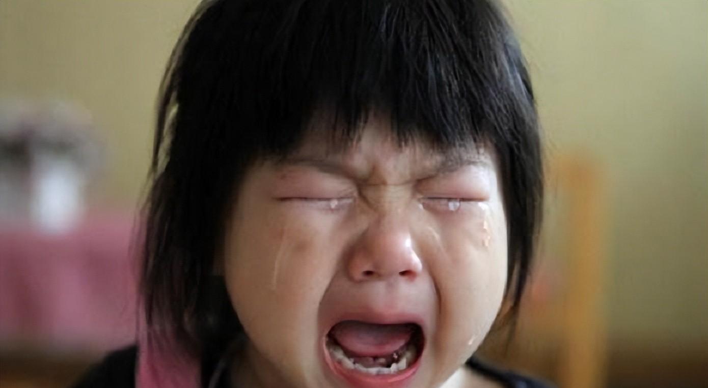 纪实:13年南京两名女童饿死家中,发现时尸体已发臭,父母不知所踪