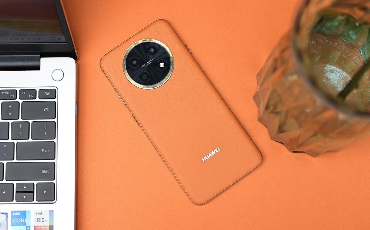 华为诞生良心机,鸿蒙3.0 7000mah大电量,512g两千出头