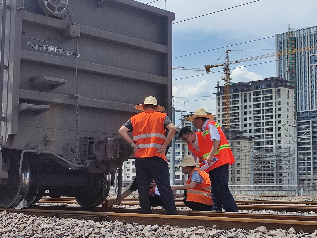 麦微智能铁鞋防溜互控装置mh501在三明北火车站演示圆满成功
