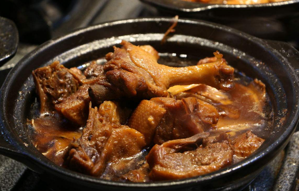 泉州姜母鸭:传承百年的滋补良方,为什么经久不衰?