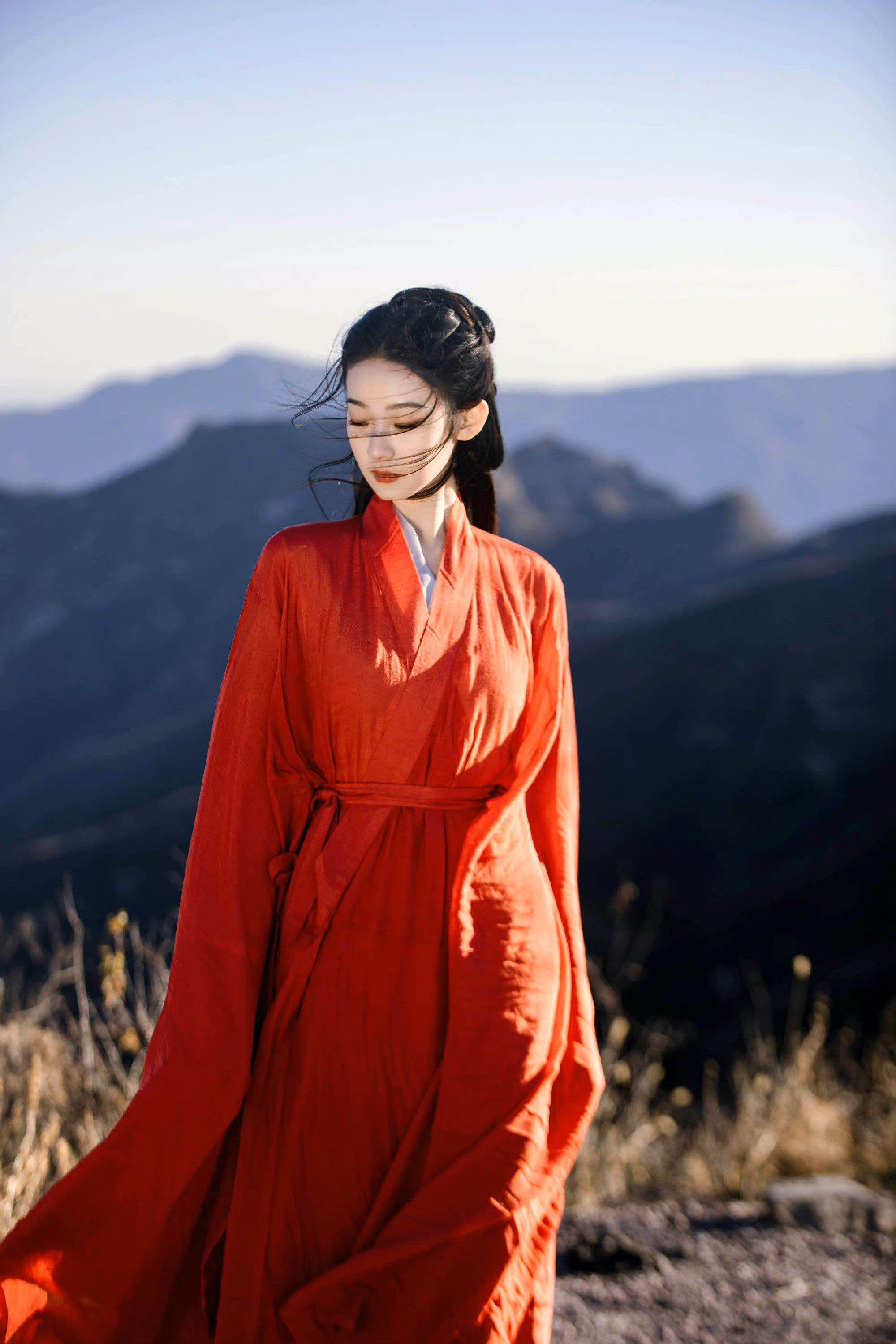 张艺凡古装造型美出圈,讲真,我看到了未来"古偶剧"的希望!