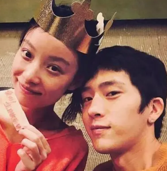 井柏然恋情之瓜,令人十分羡慕,毕竟曾经是倪妮现在是刘雯!