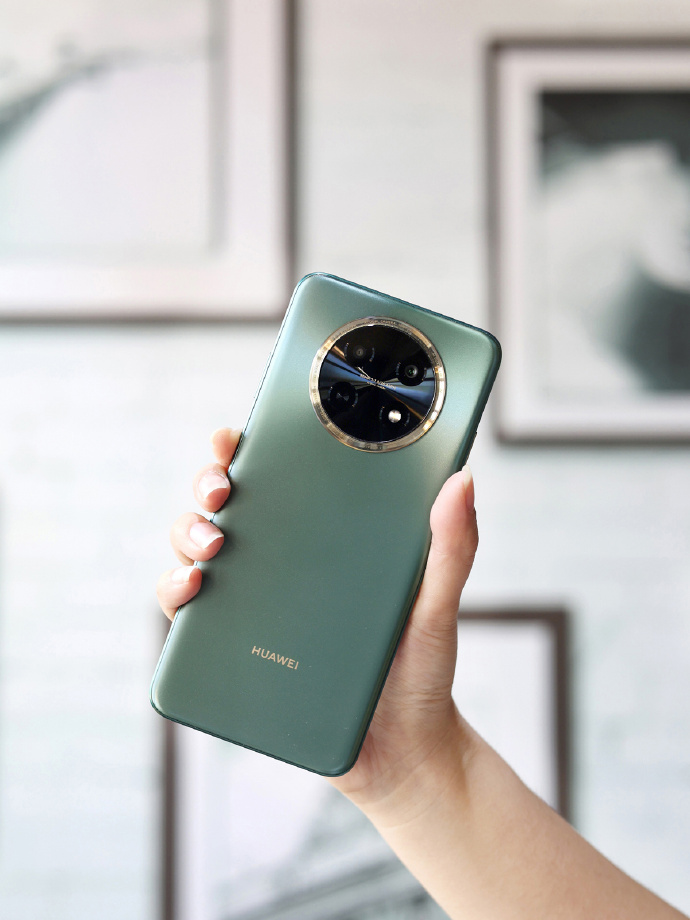 华为开始"狂飙",512g新机仅1919元,鸿蒙3.0五年不卡