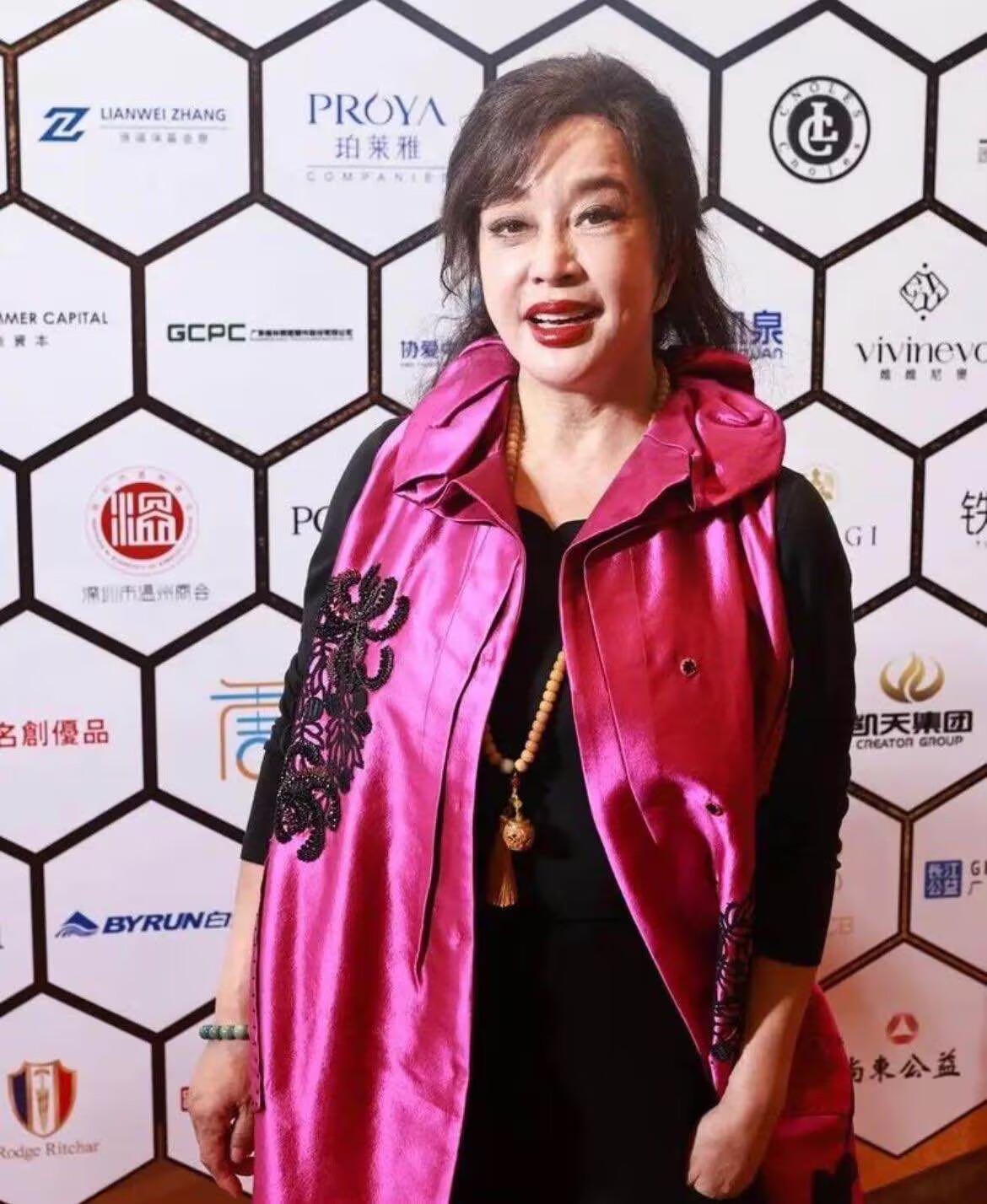 刘晓庆太实在了,活动图不p就放出来,真实状态一目了然!