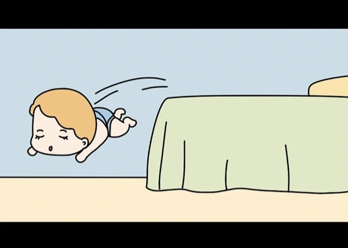 宝宝摔下床要怎么处理呢