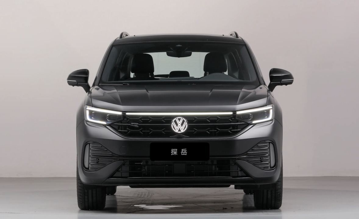 入门切换高品质,全新探岳"黑"科技赋能新姿态