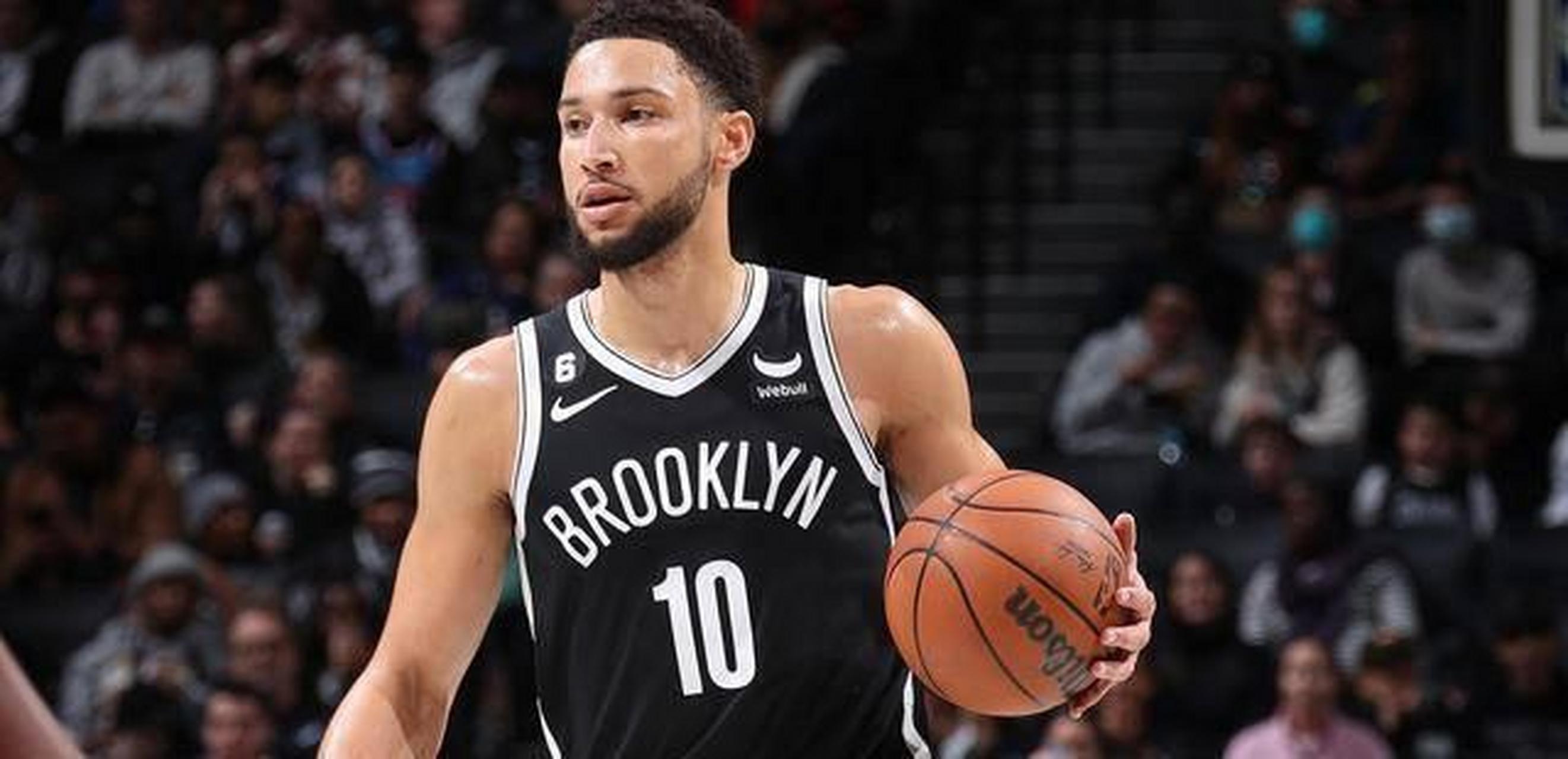 篮网队员西蒙斯因伤病和不良表现引发关注,篮网队面临交易或买断