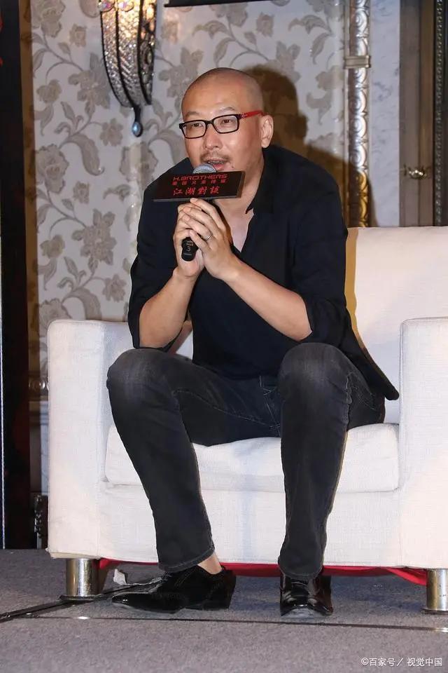 丁昱彤曝管虎梁静离婚?小三被原配粉围攻,警方介入回应