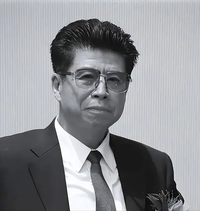 纪实:电力副部长高严:包养女主持人53岁每天住酒店,至今未抓到