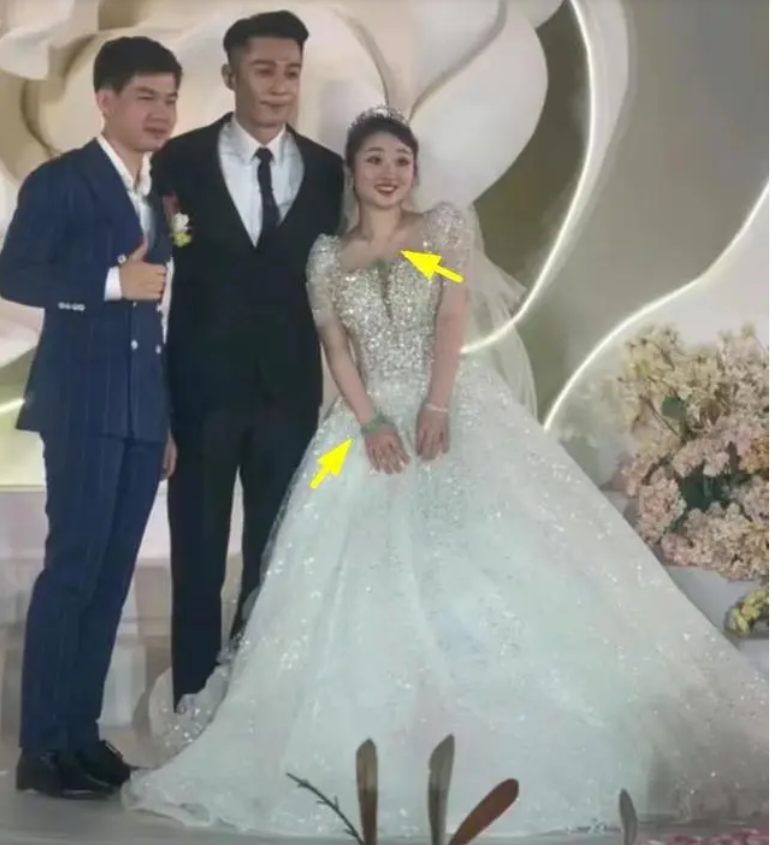 周柏豪婚纱照图片