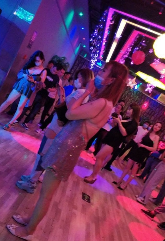 砂舞故事——我的老婆是舞女