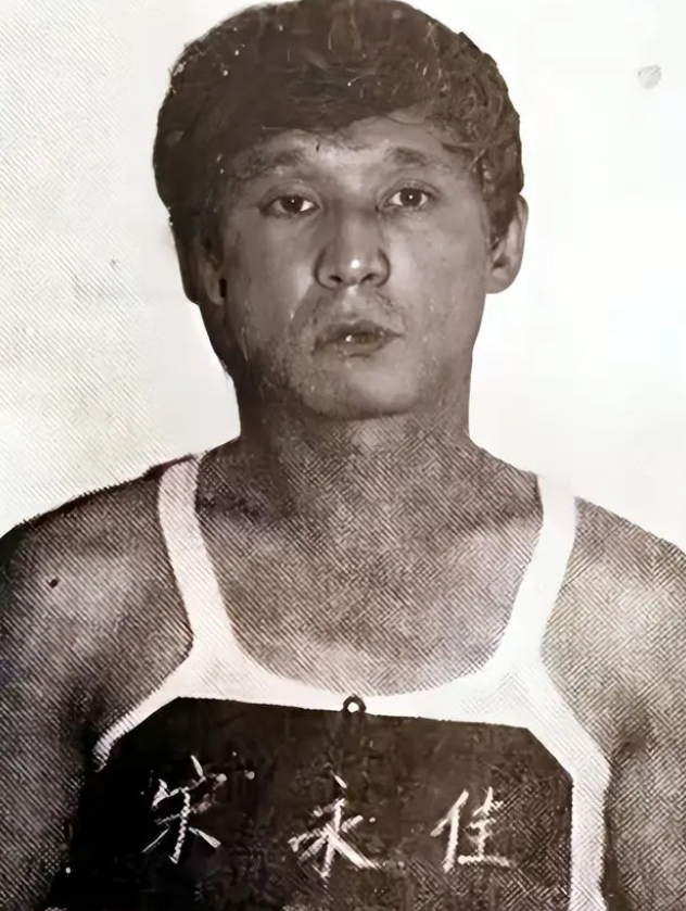 1991年东北黑帮头目乔四伏法,行刑前表情镇定:我这辈子,够了